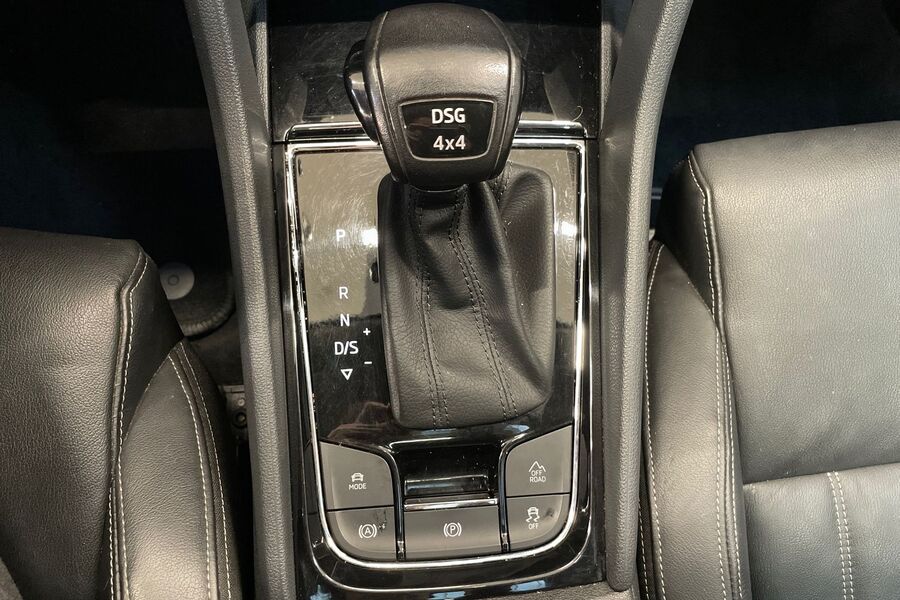 Skoda Karoq vaihtoauto