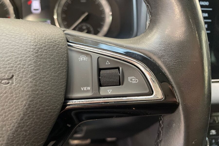 Skoda Karoq vaihtoauto