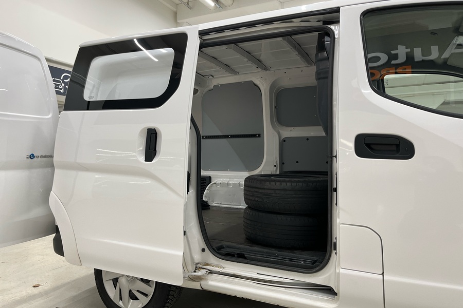 Nissan e-NV200 vaihtoauto