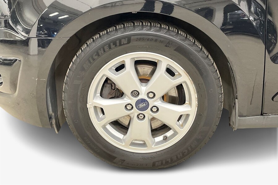 Ford Tourneo Connect vaihtoauto