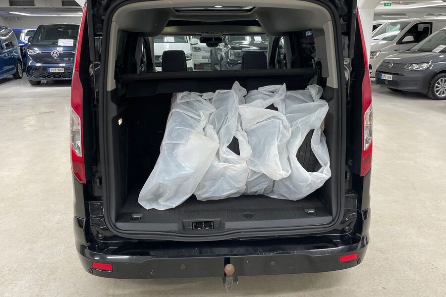 Ford Tourneo Connect vaihtoauto