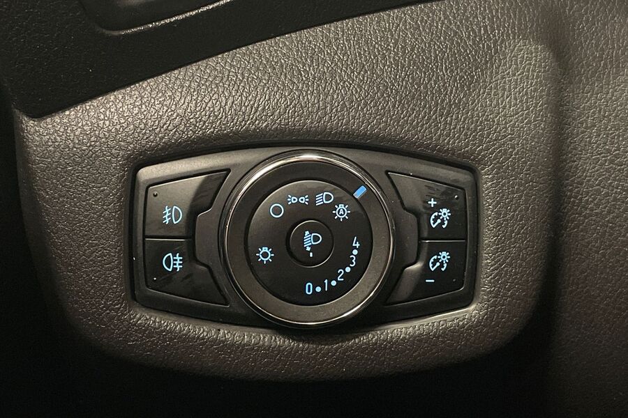 Ford Tourneo Connect vaihtoauto