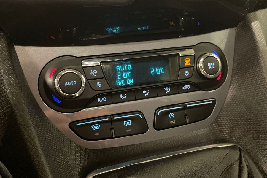 Ford Tourneo Connect vaihtoauto