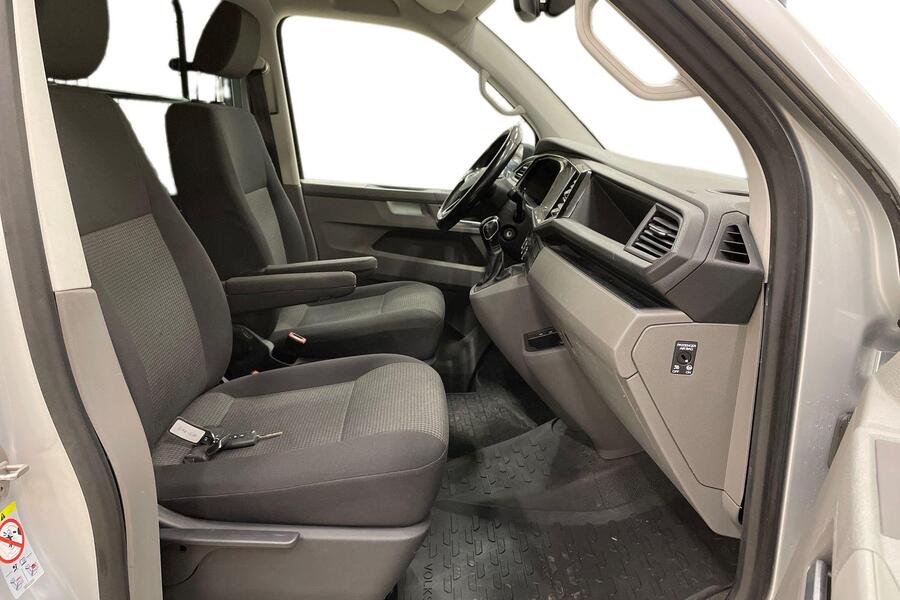 Volkswagen Caravelle vaihtoauto