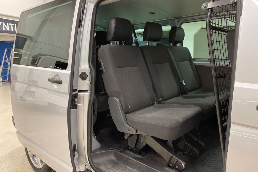 Volkswagen Caravelle vaihtoauto