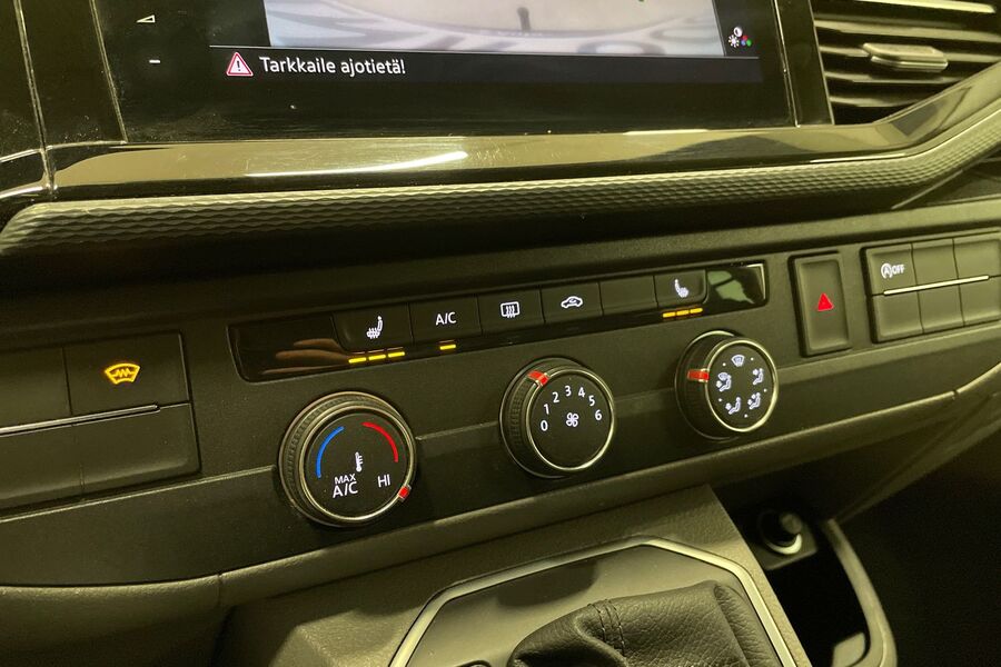 Volkswagen Caravelle vaihtoauto