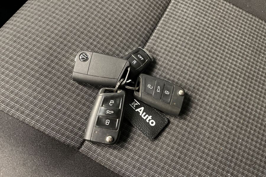 Volkswagen Caravelle vaihtoauto