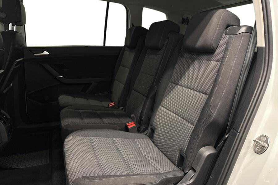 Volkswagen Touran vaihtoauto