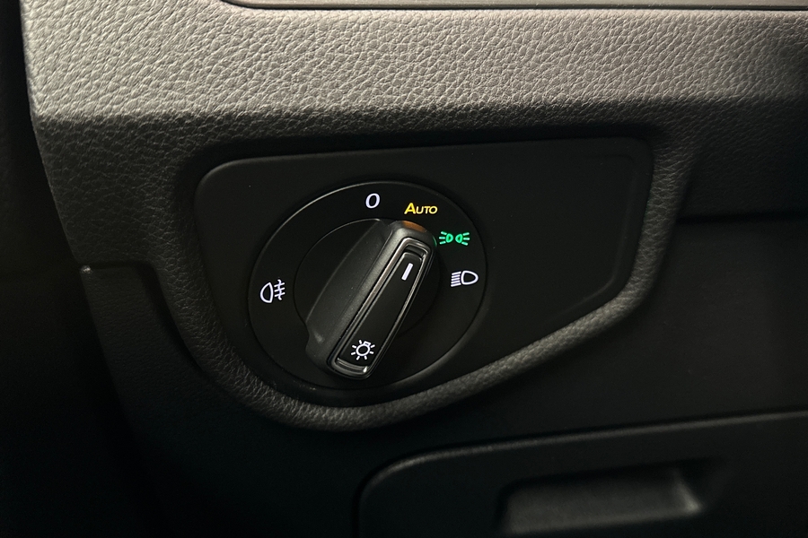 Volkswagen Touran vaihtoauto