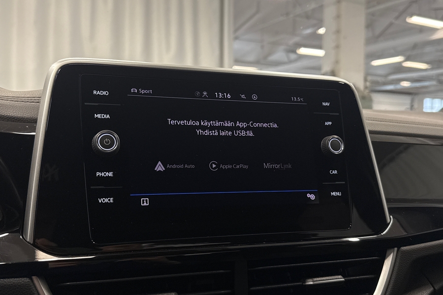 Volkswagen T-Roc vaihtoauto