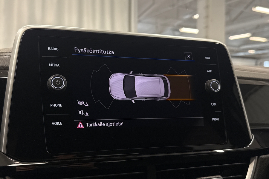 Volkswagen T-Roc vaihtoauto