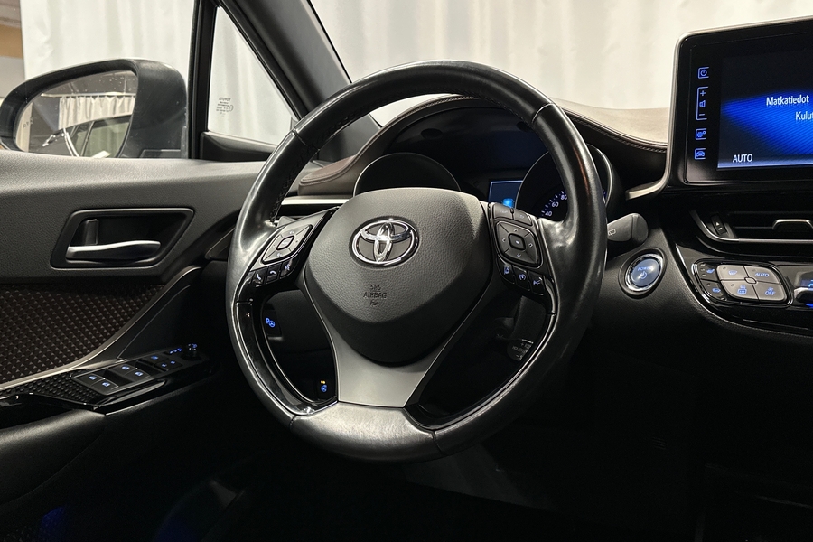 Toyota C-HR vaihtoauto