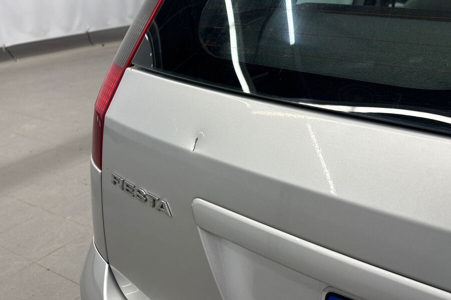 Ford Fiesta vaihtoauto