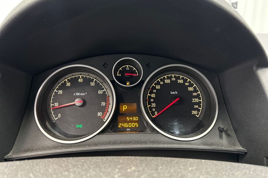 Opel Astra vaihtoauto