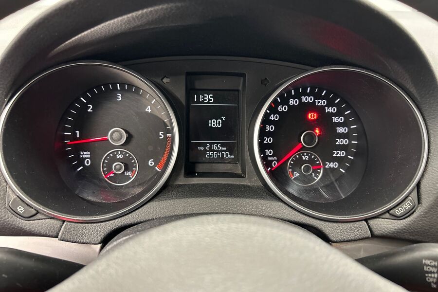 Volkswagen Golf vaihtoauto