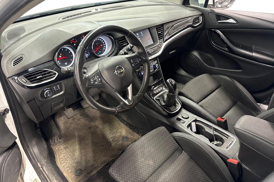 Opel Astra vaihtoauto