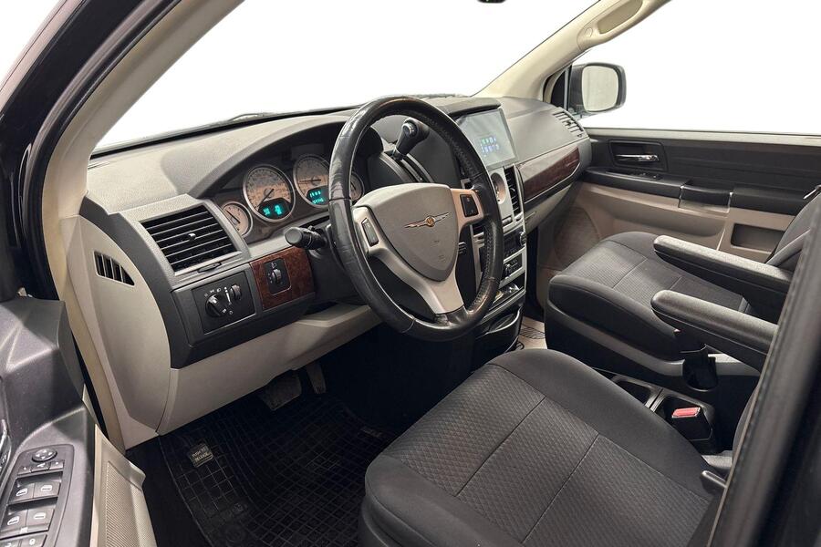 Chrysler Grand Voyager vaihtoauto