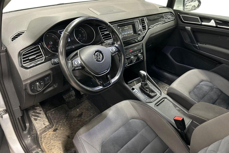 Volkswagen Golf Sportsvan vaihtoauto