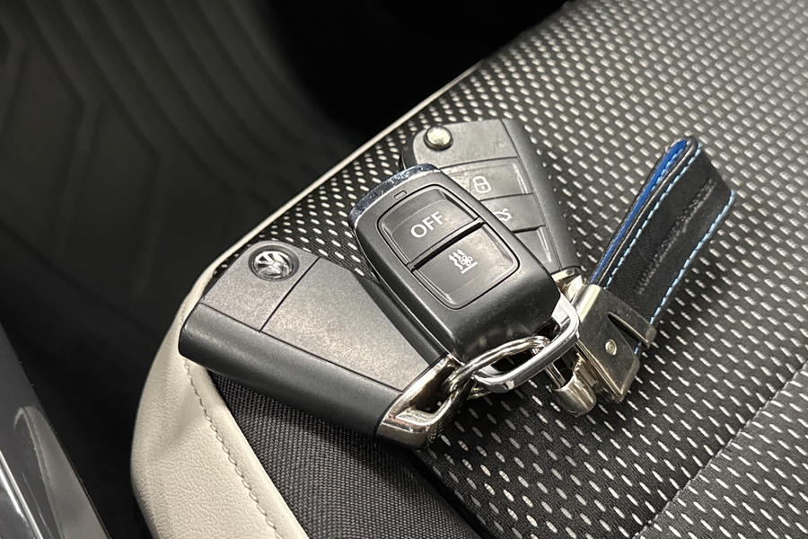 Volkswagen T-Roc vaihtoauto