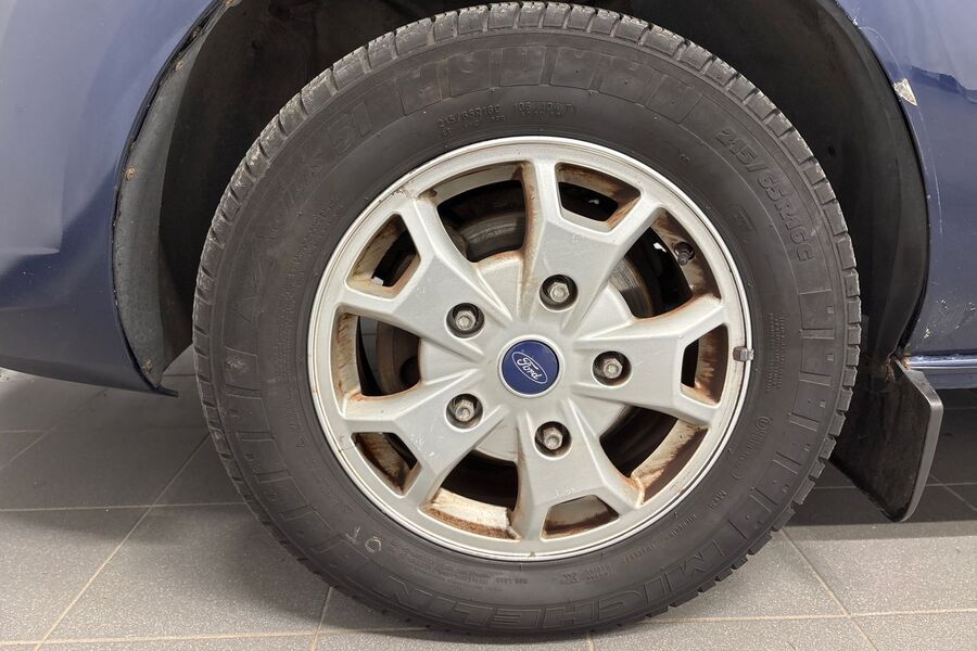 Ford Tourneo Custom vaihtoauto