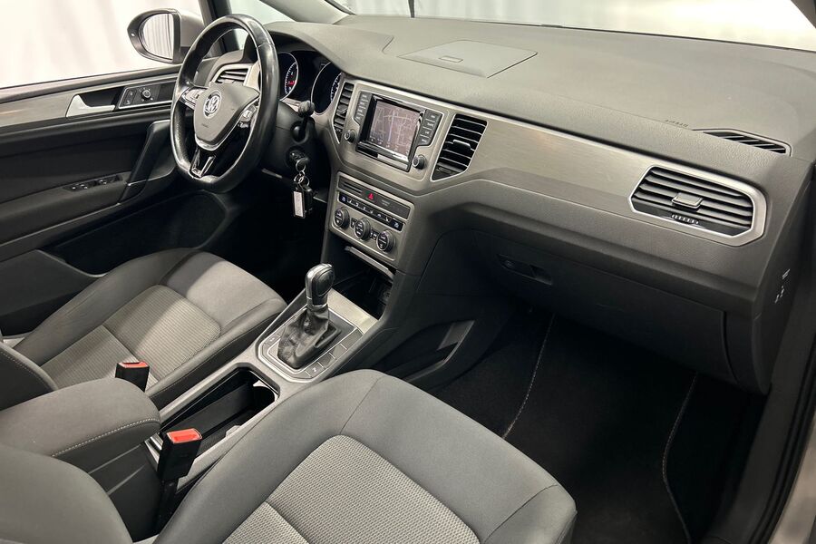 Volkswagen Golf Sportsvan vaihtoauto