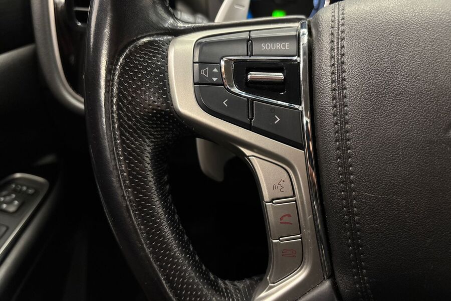 Mitsubishi Outlander PHEV vaihtoauto