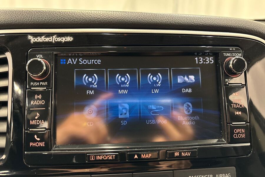 Mitsubishi Outlander PHEV vaihtoauto