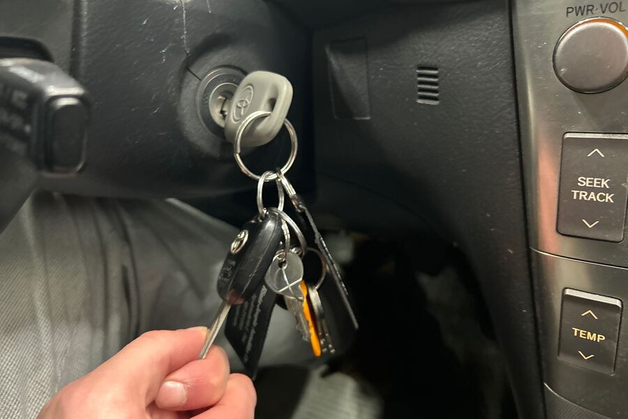 Toyota Avensis vaihtoauto