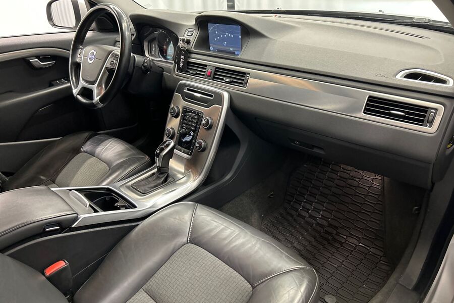 Volvo V70 vaihtoauto