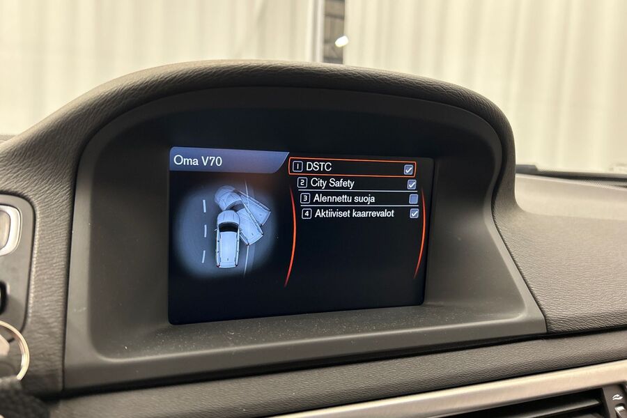 Volvo V70 vaihtoauto