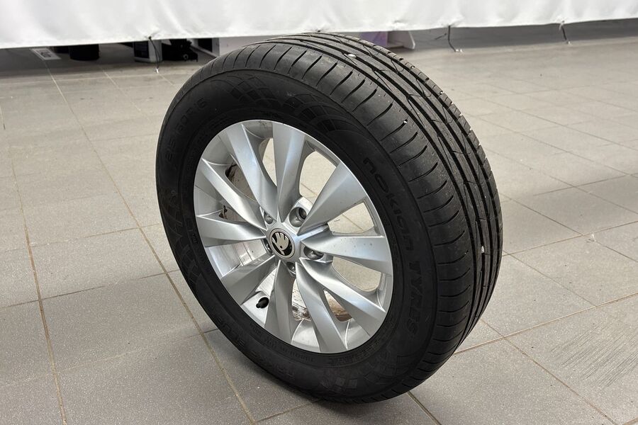 Skoda Karoq vaihtoauto