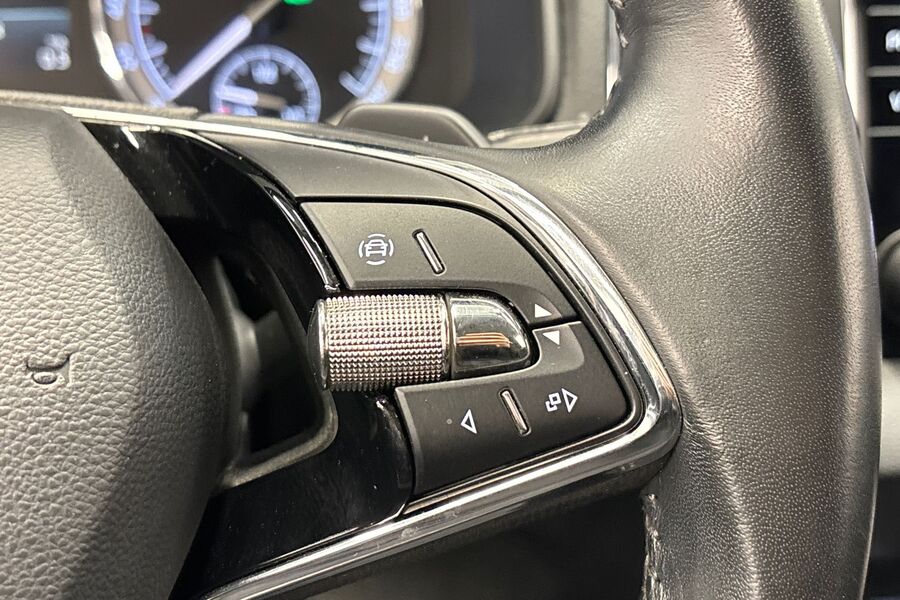 Skoda Karoq vaihtoauto