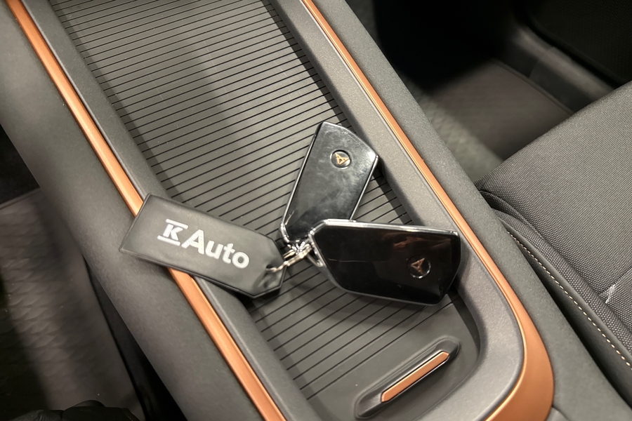 Cupra Born vaihtoauto