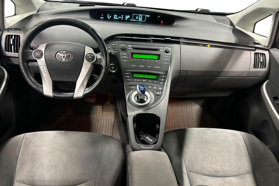 Toyota Prius vaihtoauto