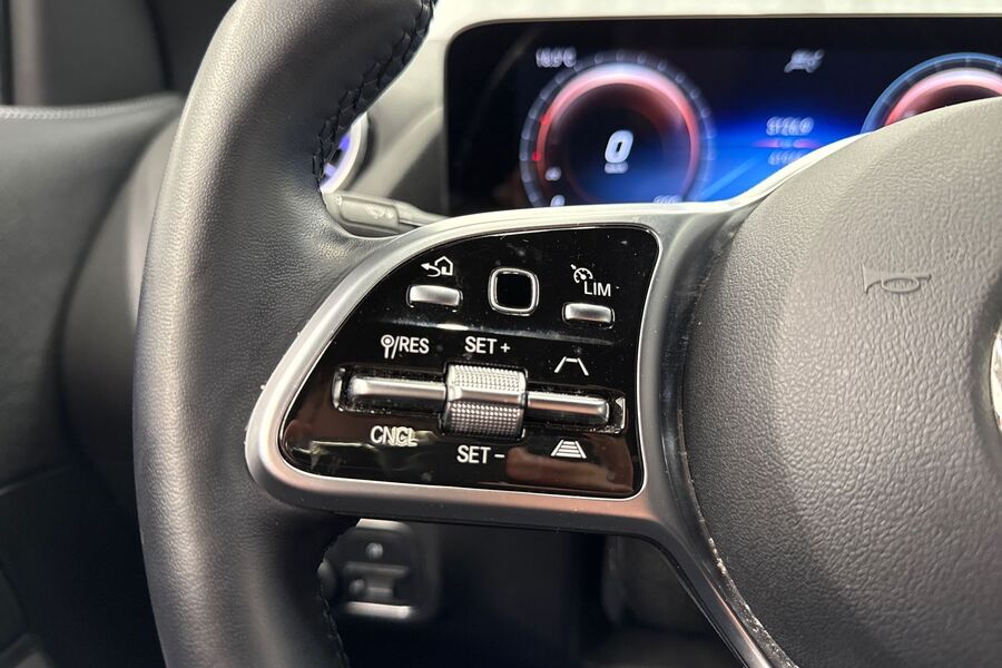 Mercedes-Benz EQA vaihtoauto