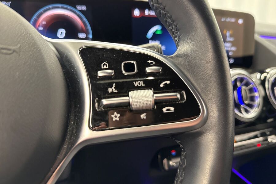 Mercedes-Benz EQA vaihtoauto