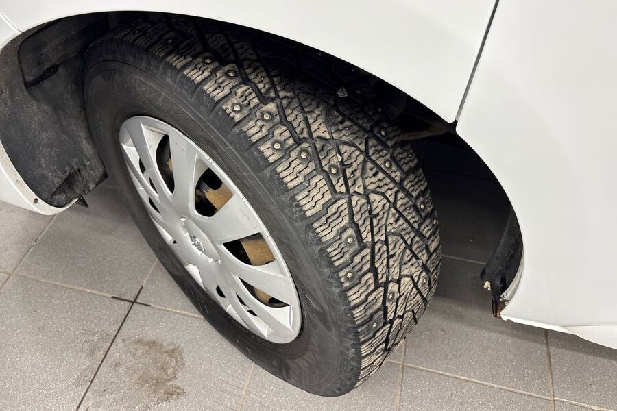 Opel Vivaro vaihtoauto