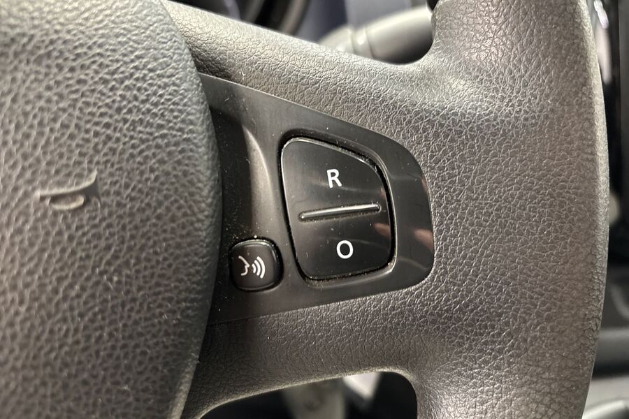 Opel Vivaro vaihtoauto