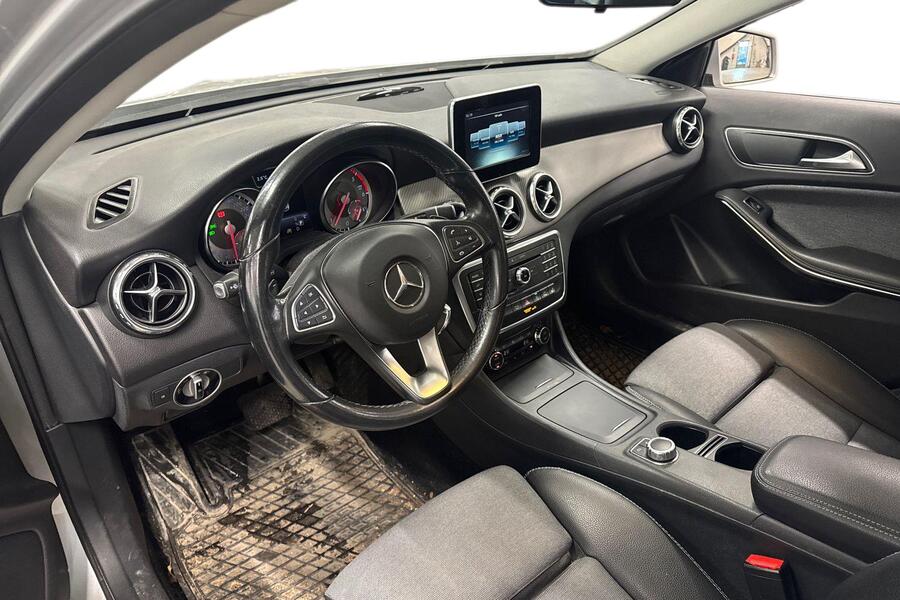 Mercedes-Benz GLA vaihtoauto