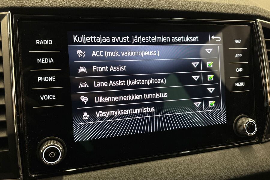 Skoda Karoq vaihtoauto