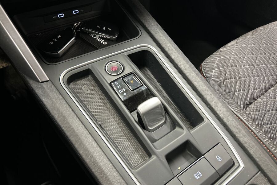 SEAT Leon vaihtoauto