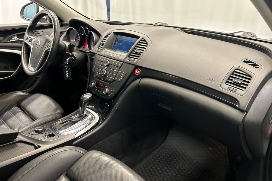 Opel Insignia vaihtoauto