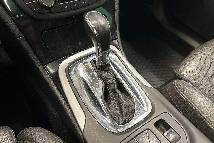 Opel Insignia vaihtoauto