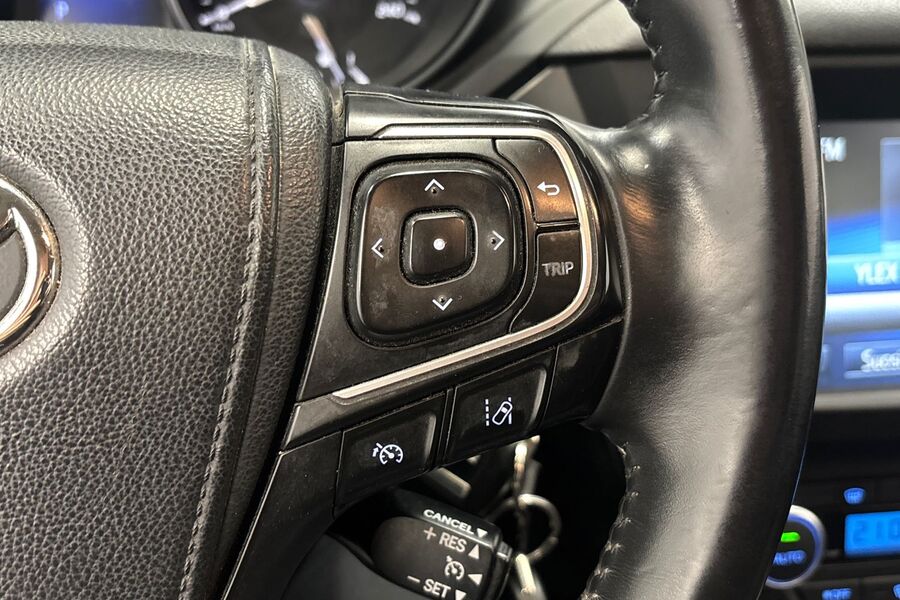 Toyota Avensis vaihtoauto