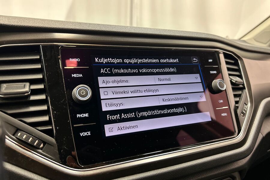 Volkswagen T-Roc vaihtoauto