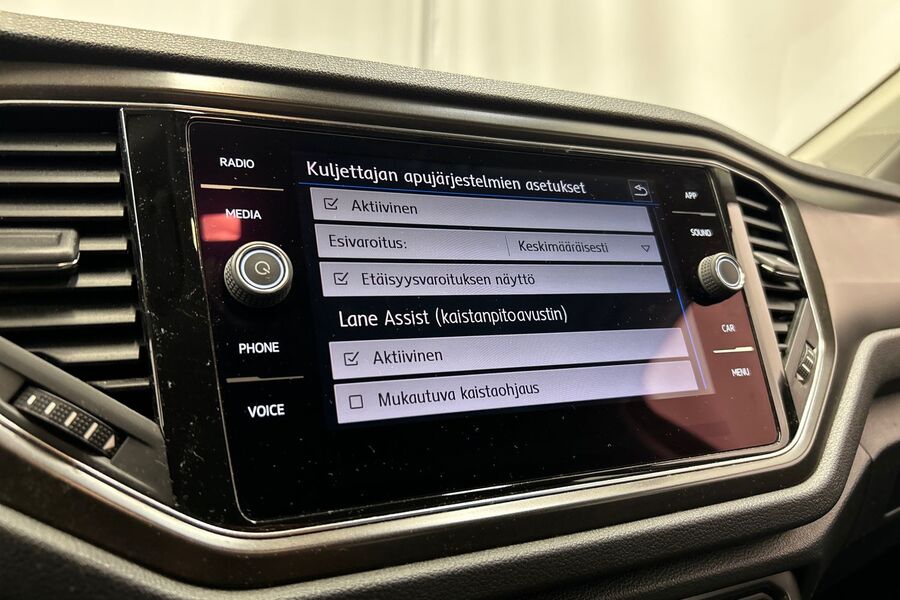 Volkswagen T-Roc vaihtoauto
