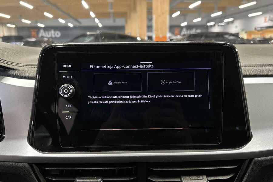 Volkswagen T-Roc vaihtoauto