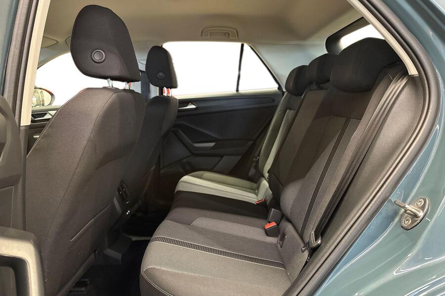 Volkswagen T-Roc vaihtoauto