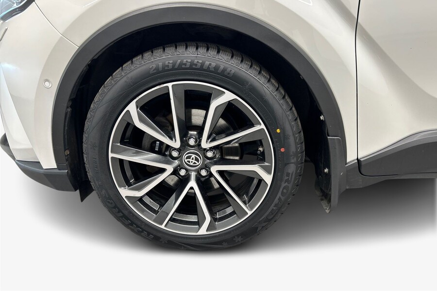 Toyota C-HR vaihtoauto