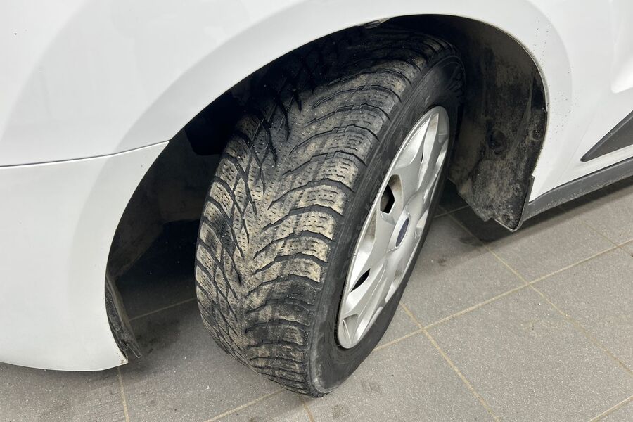 Ford Tourneo Connect vaihtoauto